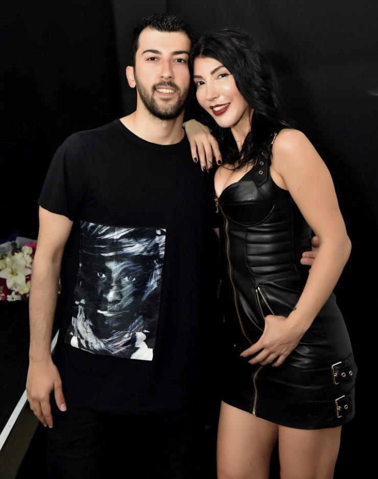 Hande Yener'in gözlerden uzak büyüttüğü oğlu Çağın son haliyle şaşırttı! - Resim: 4