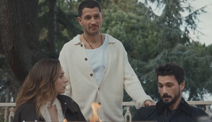 Eşref Rüya ve Yeraltı dizisi yayın akışından çıkarıldı! - Resim: 3