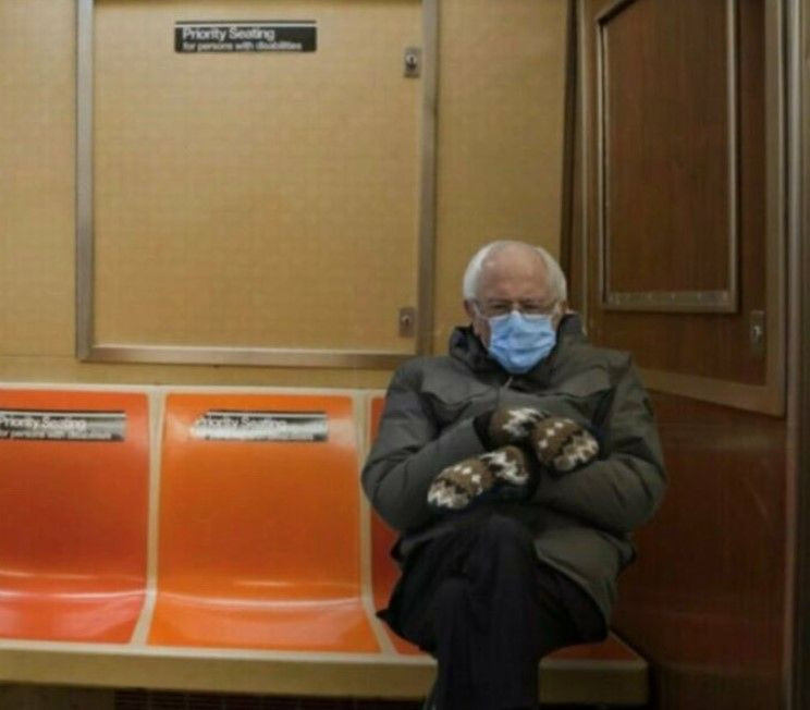 Bernie Sanders'in Joe Biden'ın yemin törenindeki hali bomba sosyal medya yıkıldı - Resim: 3