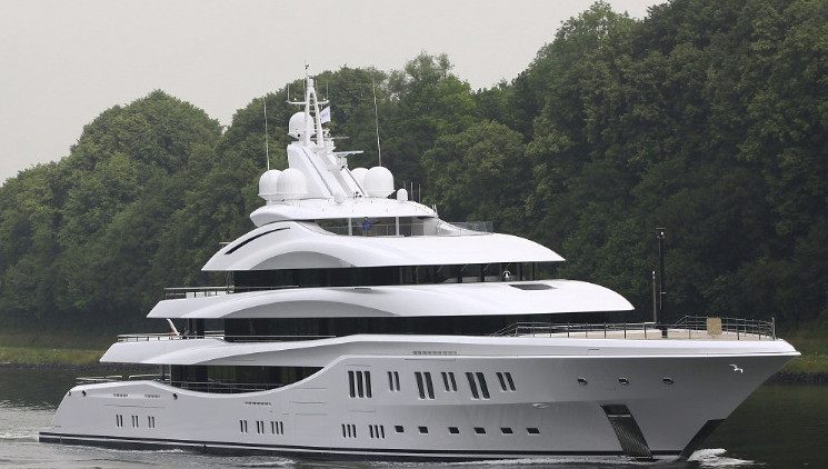 Kazak iş adamı Machkevitch yatının deposunu fulledi! Tam 80 ton yakıt ikmali yapıldı - Resim: 3