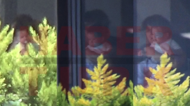 Fahriye Evcen ile Burak Özçivit’in bebekleri Karan ilk kez objektiflere takıldı - Resim: 4