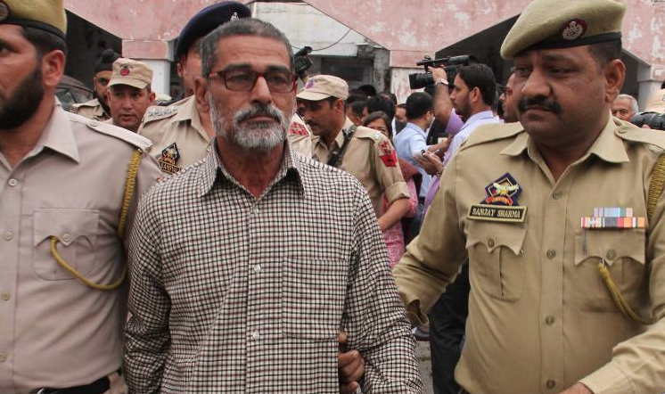 Küçük kıza 6 kişi tecavüz edip vahşice öldürdü! Sanıklardan ikisi devlet memuru - Resim: 1