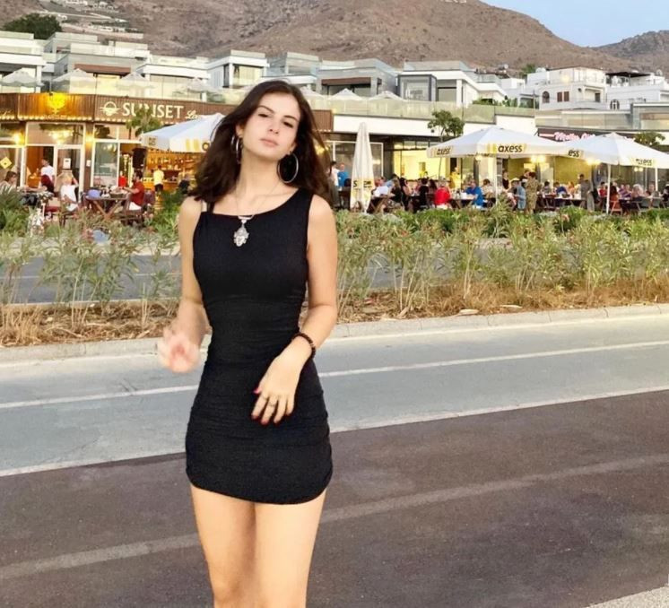 Kiralık Aşk'ın küçük yıldızını gören tanıyamıyor, güzelliği göz kamaştıran Melisa Giz Cengiz kaç yaşında? - Resim: 4