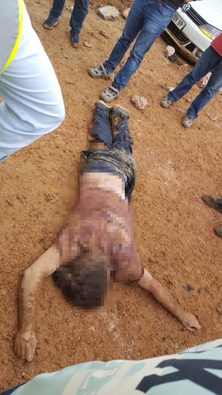 Kamyondan dökülen kayaların altında kaldı! Korkunç şekilde can verdi - Resim: 3