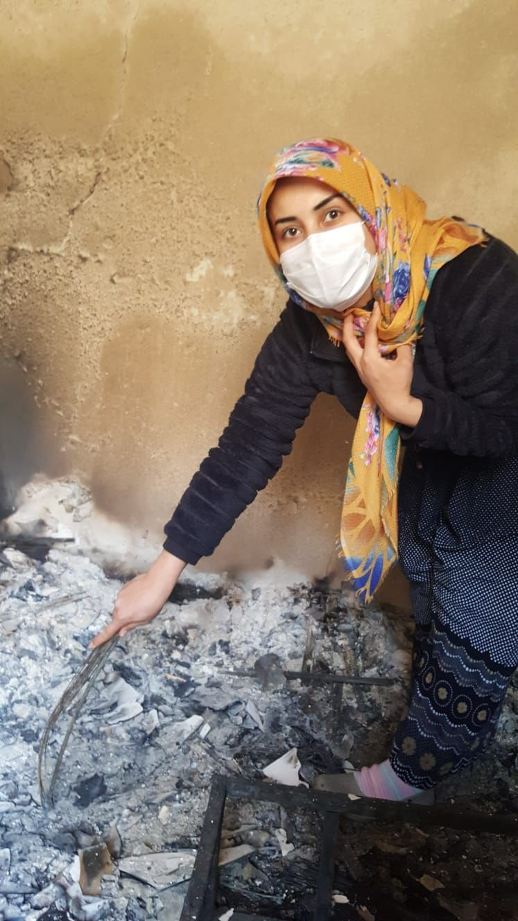 Artvin'de yanan Dereiçi köyü enkazında altın arıyor! Facianın izleri siliniyor - Resim: 3