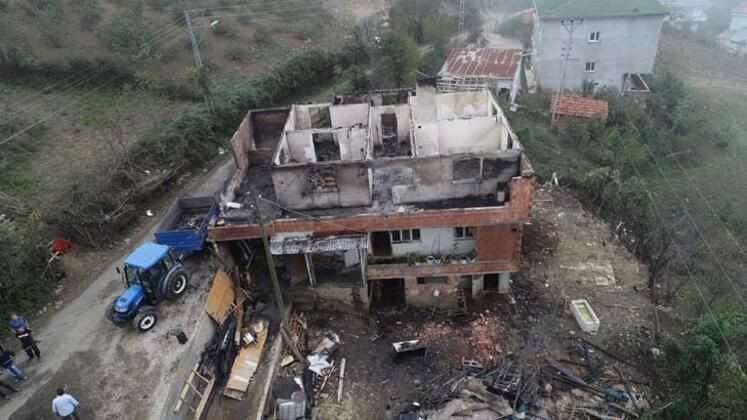 Yangında evi küle döndü! Bir babanın çaresizliği: Bunu çocuklara nasıl anlatacağım - Resim: 2