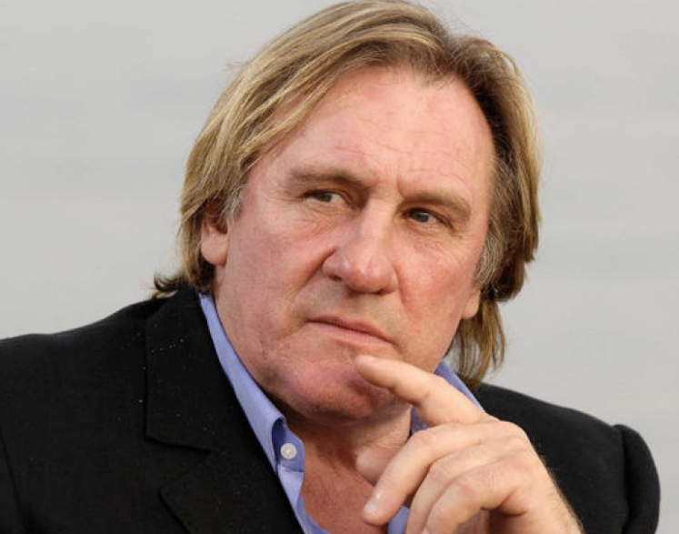 Ünlü oyuncu Beşiktaş Çarşı'da kokoreç yedi! Hayranları sıraya girdi - Resim: 1