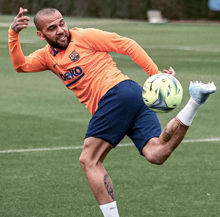 Tecavüzden hapis cezası almıştı! Futbolcu Dani Alves intihar etti iddiası - Resim: 2