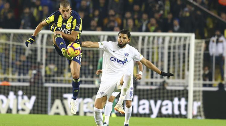 Sert eleştiri! Fenerbahçe hakem kıyağına rağmen... - Resim: 1