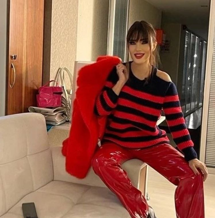 Evli ve çocuklu kadınla yakaladı deniyor! Seren Serengil sevgilisinden ayrıldı: Allah'ıma isyan ettim - Resim: 1