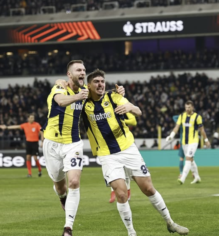 Fenerbahçe'de yeni sezonun ilk transferleri belli oldu! Yönetim düğmeye bastı - Resim: 2