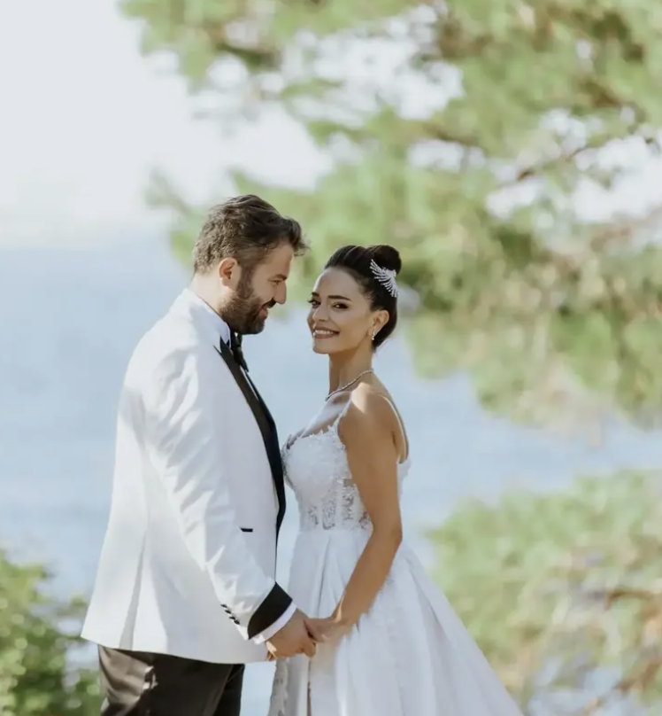 Başarılı oyuncu İpek Karapınar'dan güzel haber! Önce evlilik sonra... - Resim: 4
