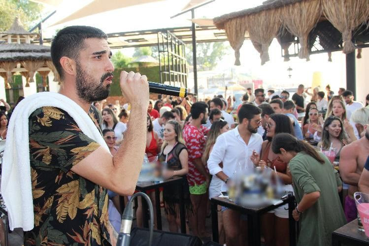 Geçtiğimiz hafta hastaneye kaldırılmıştı! İdo sahnelere geri döndü - Resim: 2