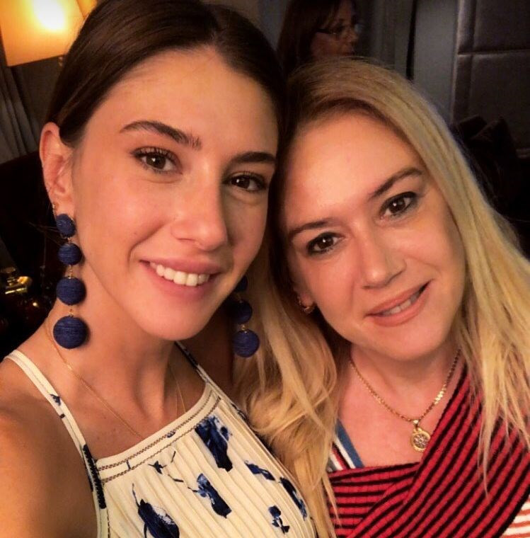 Bülent Ersoy'un annesine bakın hep geride kaldı ama... - Resim: 2