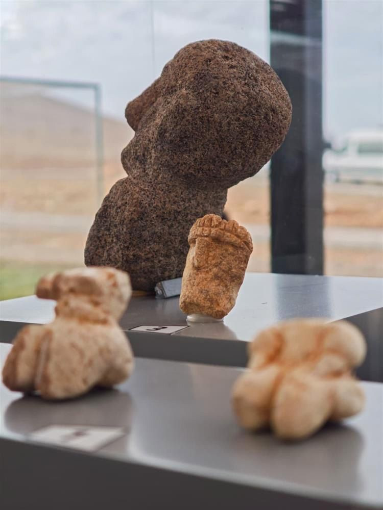 Göbeklitepe 'Ölüm Yüzü' bulundu! Eşi benzeri olmayan heykelin ağzı dikili - Resim: 4