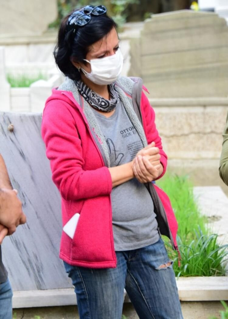 Bizimkiler'in Abbas'ı Hikmet Karagöz sessiz sedasız defnedildi! Cenazeye birkaç yakını katıldı - Resim: 3