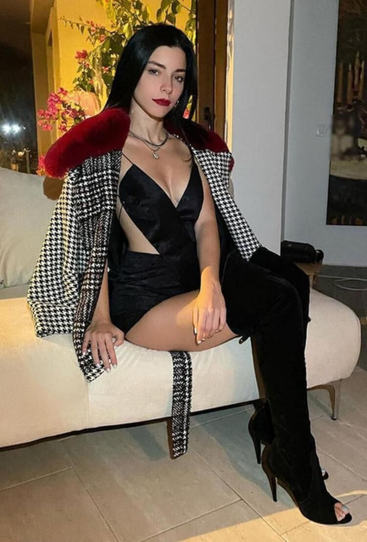 Merve Boluğur müzik dünyasına adım attı! Bakın o şarkı sosyal medyayı nasıl ikiye böldü! - Resim: 3