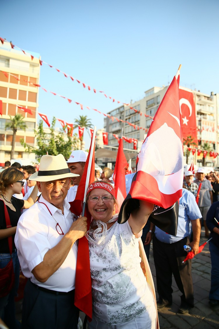 Cumhuriyet ve Demokrasi mitinginden renkli kareler - Resim: 3