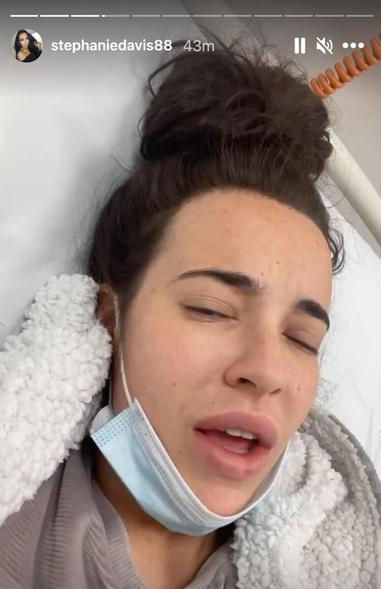 İngiliz oyuncu Stephanie Davis Covid-19'a yakalandı ağır semptomlar geçiriyor - Resim: 4