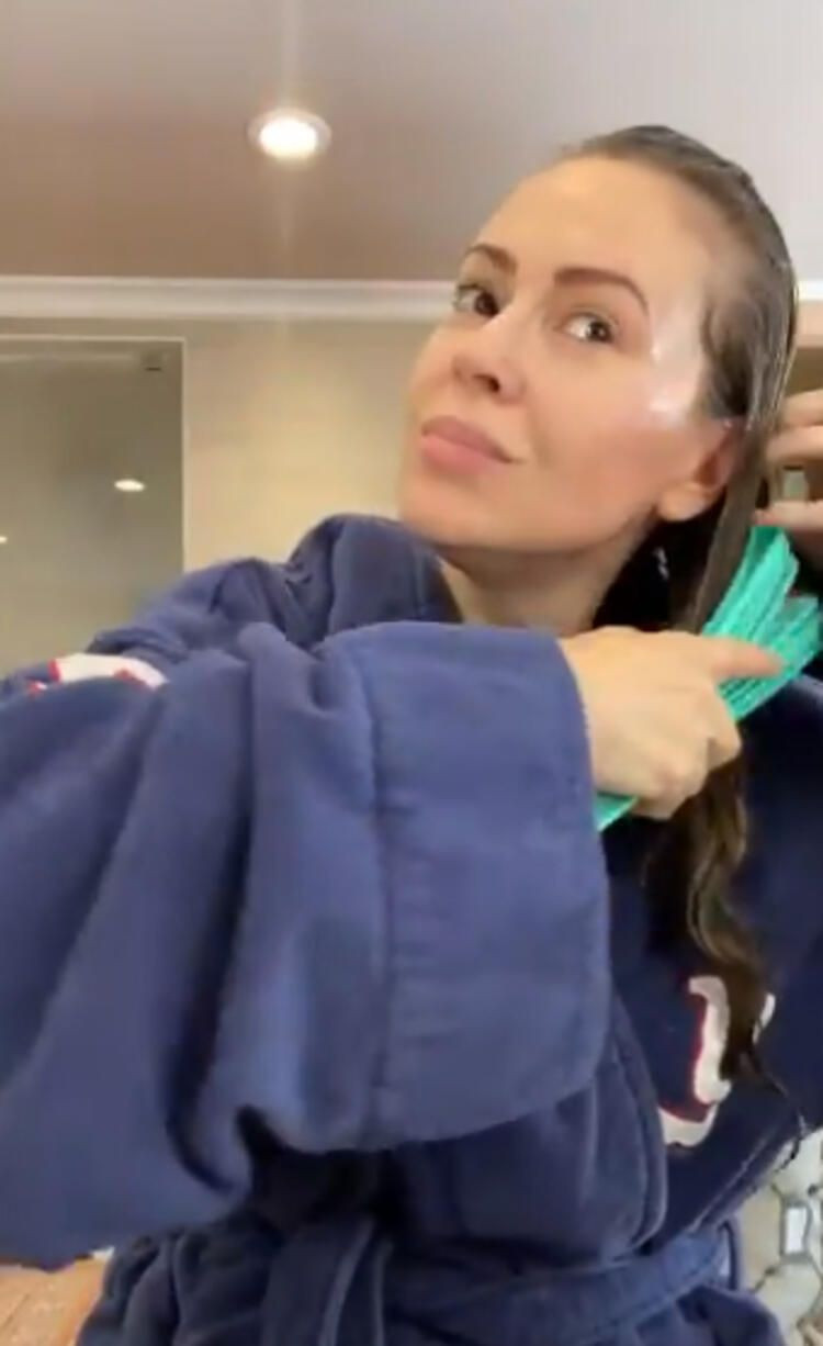 Koronaya yakalanan ünlü oyuncudan şok video! 'Covid-19 yüzünden saçlarım dökülüyor...' - Resim: 4