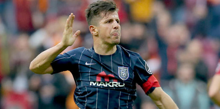 Emre Belözoğlu operasyonu: Herkes onu bekliyor! - Resim: 1