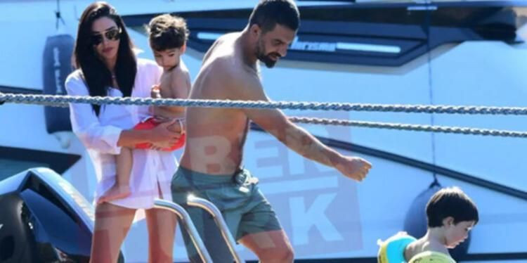 Arda Turan tatil sezonunu ailesiyle Marmaris'te açtı' - Resim: 4
