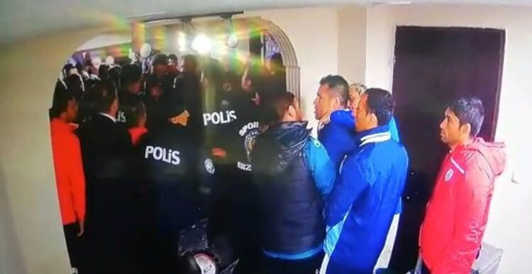 Erzurumspor Altınordu maçında skandal! Murat Uçar Hüseyin Eroğlu'na saldırdı - Resim: 4
