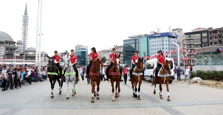 İngilizler atlı polislerimize hayran kaldı! - Resim: 4