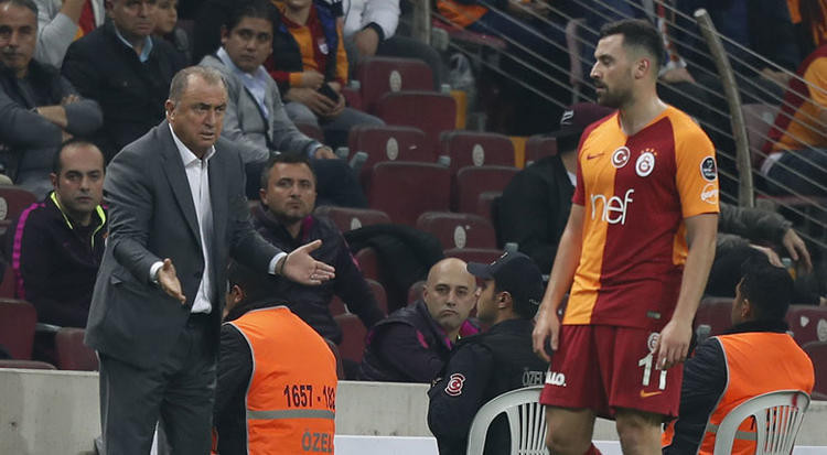 Aslan sakata geldi Terim isyan etti!  - Resim: 4