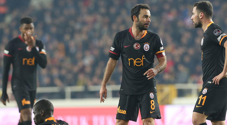 Erman Toroğlu'ndan Sinan Gümüş'e: Piknik oyuncusu... - Resim: 4