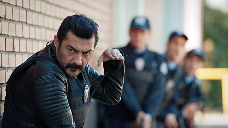 Televizyon tarihinde bir ilk Kanal D tek seferde yayından kaldırdı - Resim: 4