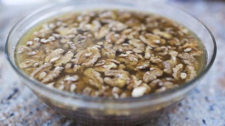 Zayıflamak için Ceviz suyu kürü tarifi - Resim: 1