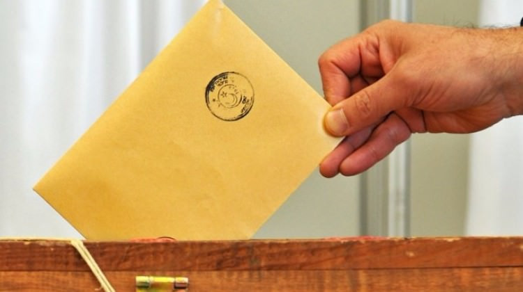 Herkes onları konuşuyor! İşte en yakışıklı milletvekili adayları - Resim: 1