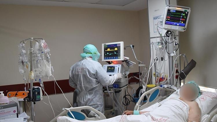 Bakanlık koronavirüs vakaları bölge bölge açıkladı! İstanbul'a fark atan yer bakın neresi - Resim: 1