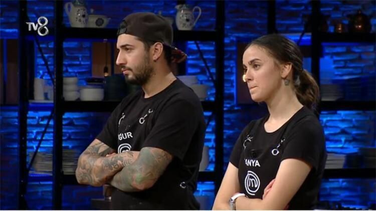 MasterChef Uğur Deniz Yılmaz'la Tanya Kilitkayalı aşkı gerçek çıktı olay poz - Resim: 1