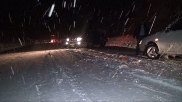 Antalya-Konya karayolu yoğun kar nedeniyle ulaşıma kapandı - Resim: 3