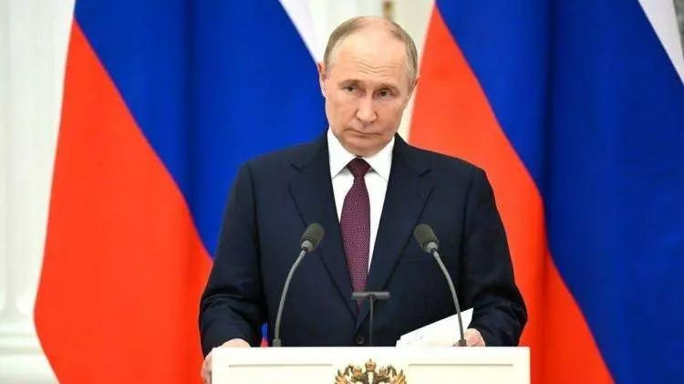 Dünyayı yönetmeden önce bakın ne iş yapıyorlardı? Dünya liderlerinin ilk meslekleri - Resim: 2