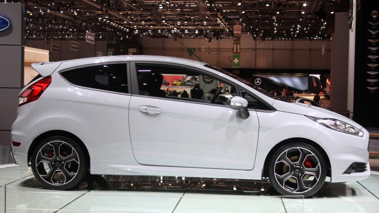 Ford Fiesta ST200 Cenevre fuarında görüntülendi - Resim: 4