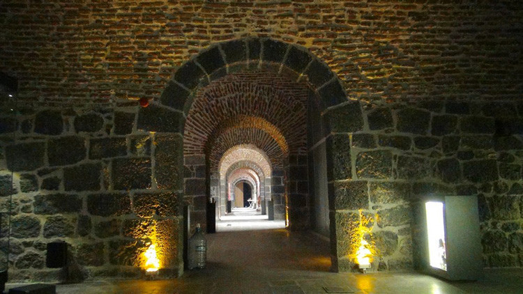 Ruslar bir gece baskınıyla 600 askerimizi şehit etmişti o tabya müze oldu - Resim: 3