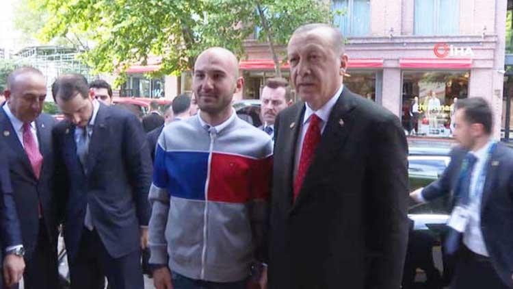 Erdoğan kendisini görmeye gelen Türk gencini Paraguay'a davet etti! - Resim: 1