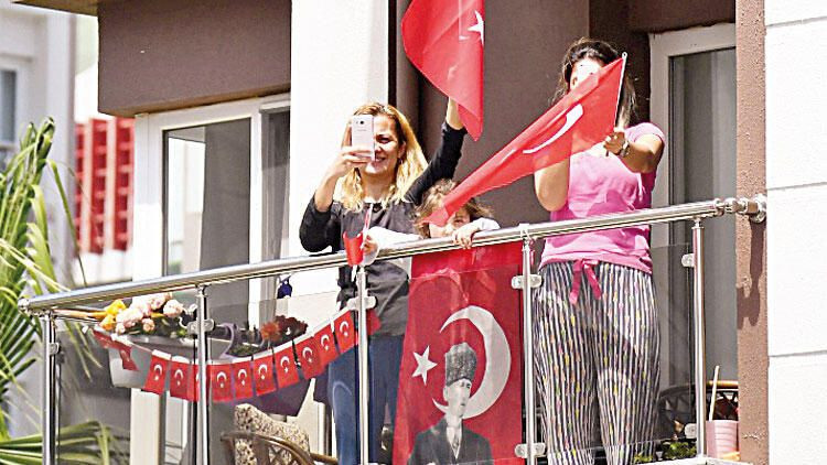 Bugün 19 Mayıs1 Bayrağını al saat 19.19’da balkon ve pencerelerde buluşuyoruz - Resim: 4