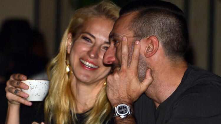 Burcu Esmersoy Allan Hakko'dan ayrıldı! Ayrılık sebebi herkesi şok etti - Resim: 3