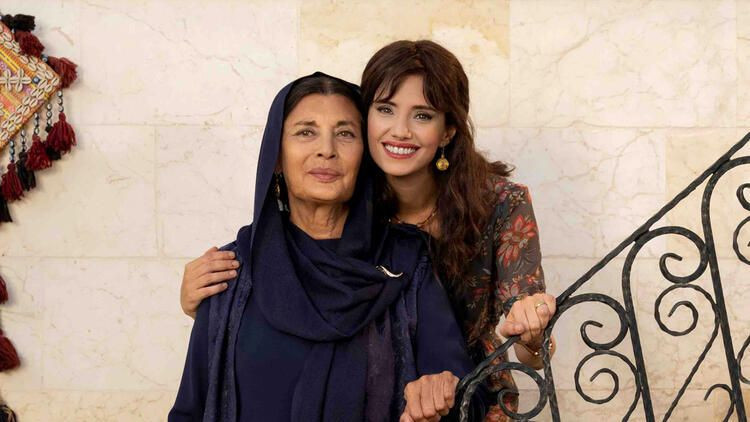 Benim Adım Melek yıldızı Nehir Erdoğan bakın kiminle aşk yaşıyor şaşırttı - Resim: 3