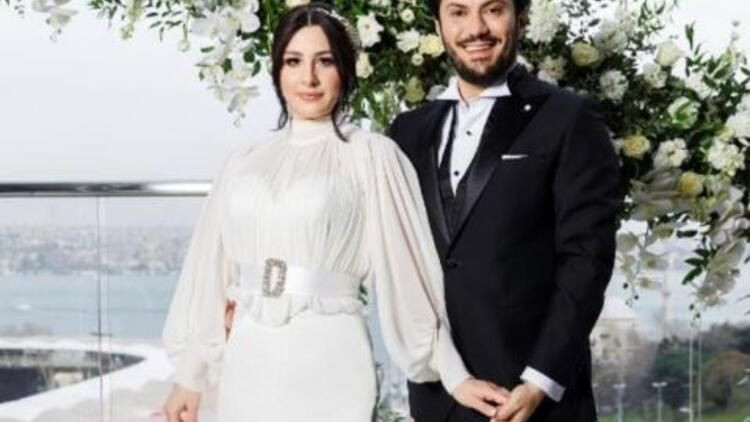 Yasemin Sakallıoğlu'ndan ağlatan video:  '80 milyonun hakkı var' dedi yangında kaldı! - Resim: 2