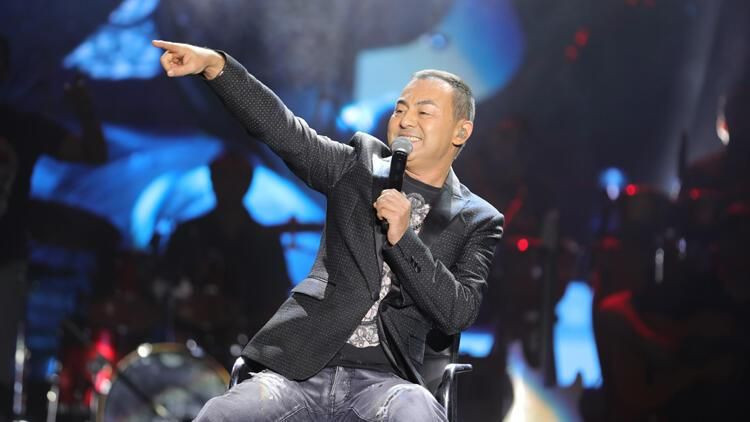 Ünlülerin yılbaşı kazançlarını duyan inanamadı! Serdar Ortaç Hadise Ebru Gündeş'e fark attı zirveye yerleşti - Resim: 4