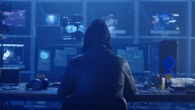 Tarkan "Geççek" şarkısını YouTube'da paylaştı, kıyamet koptu! Siyasiler bile kendine göre yorumladı - Resim: 4