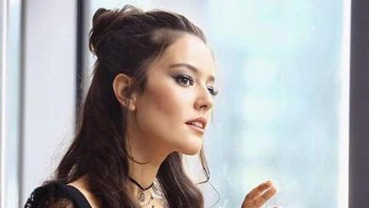 Ayrılıp tatile gitmişlerdi! Pelin Akil ve Anıl Altan çocuklarıyla Porto'da... - Resim: 2