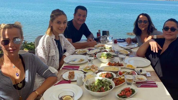 Hülya Avşar Acun Ilıcalı'yı yatağa attım dedi! Sosyal medyayı salladı - Resim: 1