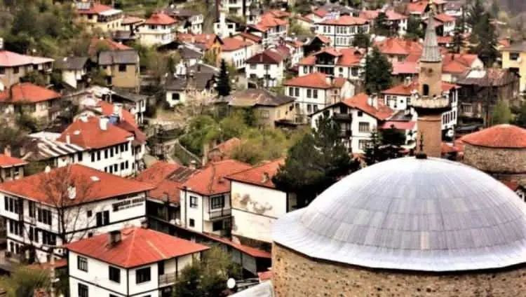 İşte Türkiye'de tam bir emekli hayatı yaşanan sakin ilçeler... - Resim: 17