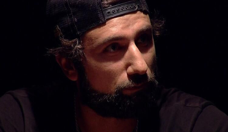 Survivor Yasin Obuz meğer boşanmış eşi ve babasıyla ilgili gerçekler şok etti - Resim: 4